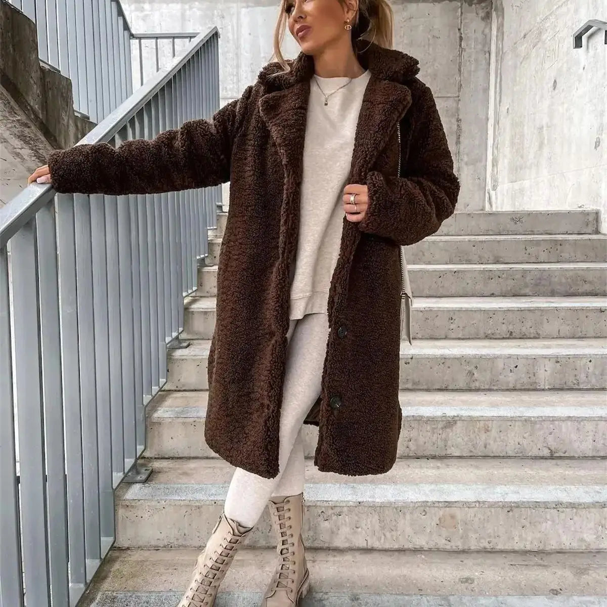 ZENOBIA | ELEGANCKI MIĘKKI PŁASZCZ