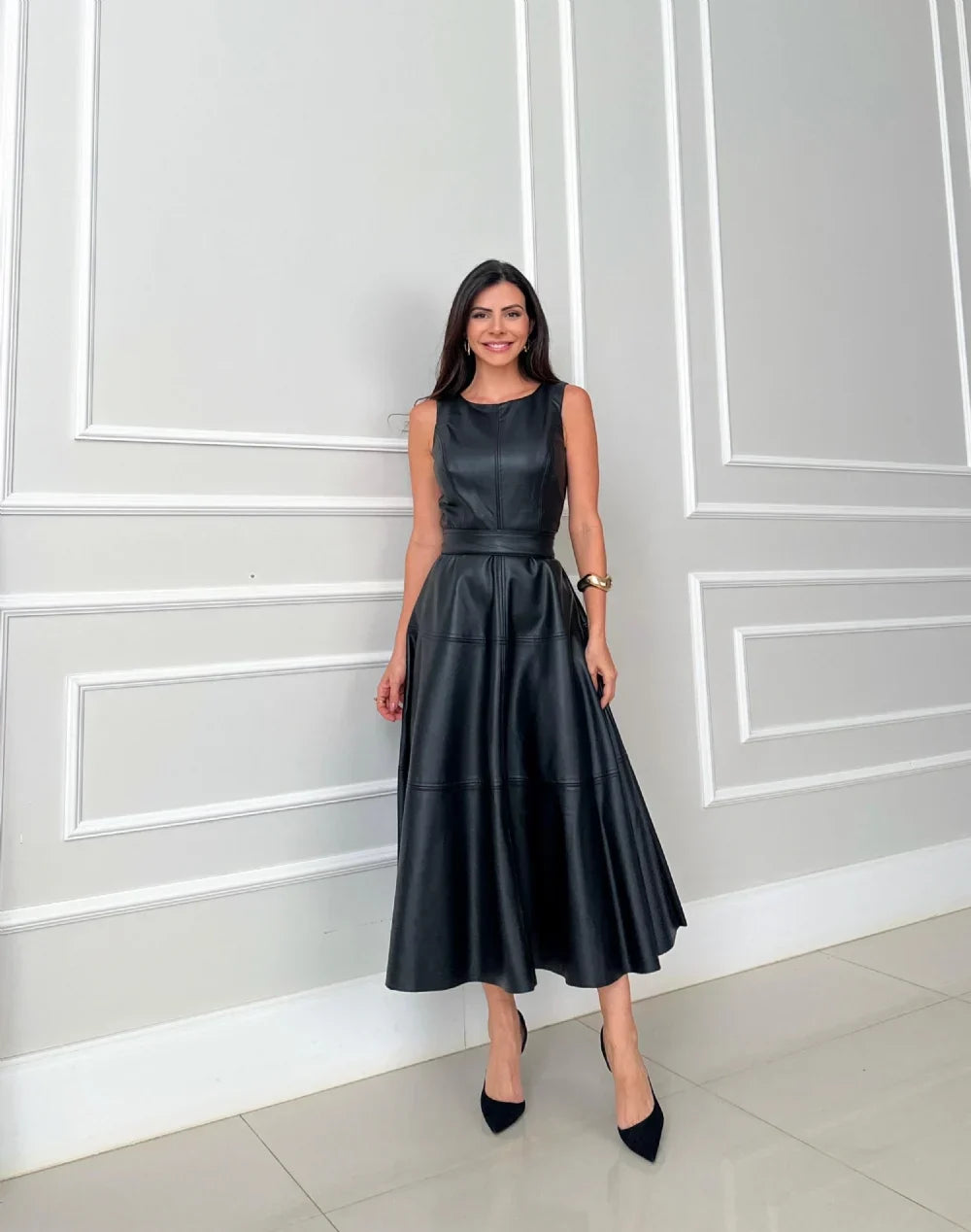 PRZEMYSŁAWA | ELEGANCKA SUKIENKA MIDI BEZ RĘKAWÓW